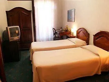 Gemini E Gæstehus Grosseto